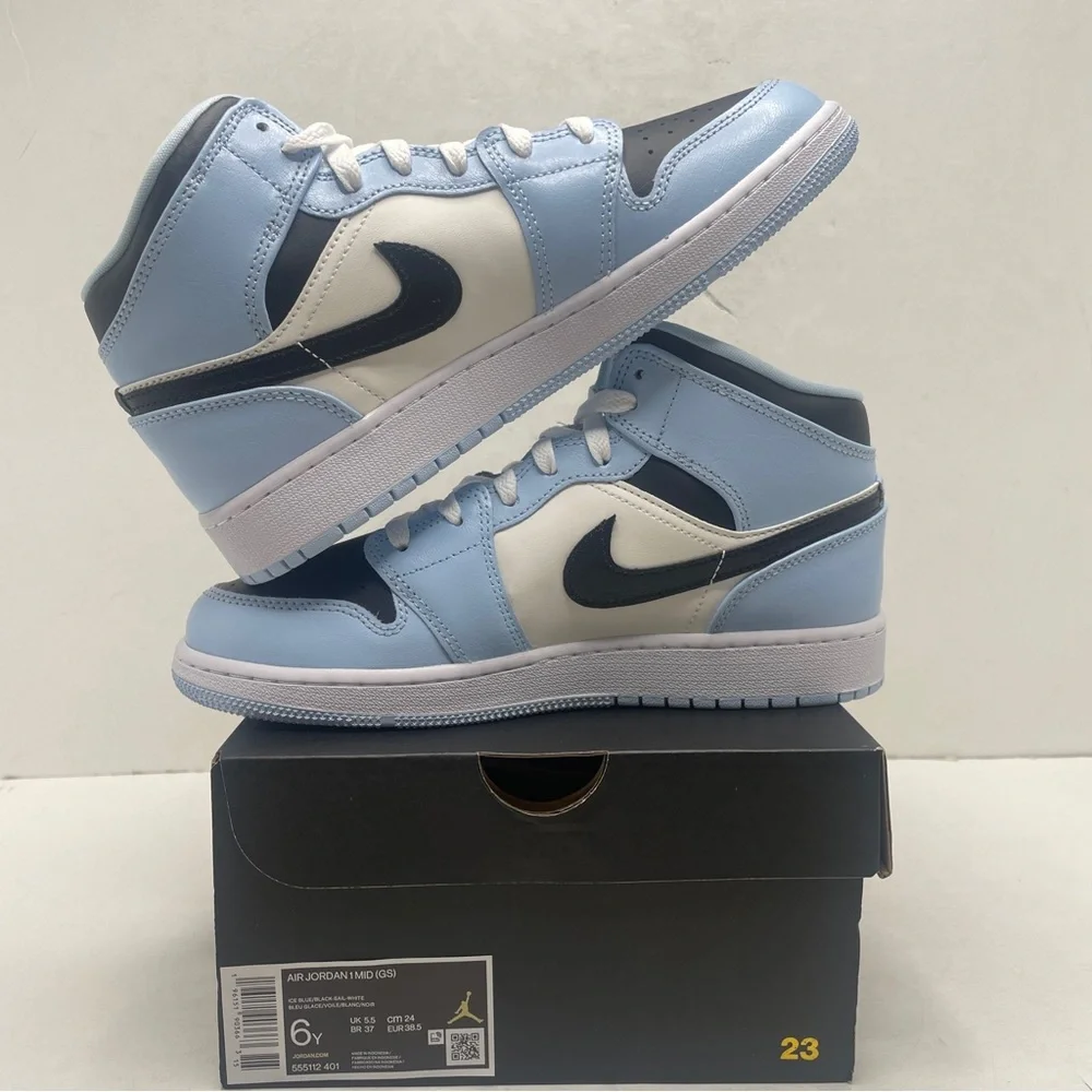Nike Air Jordan 1 Retro Mid GS “Ice Blue” 2022 - Picture 3 of 4